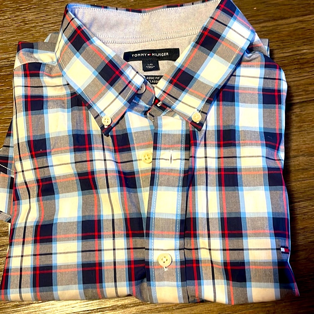 Nice Tommy Hilfiger long sleeve. Bought hardly wear. - Picture 1 of 4